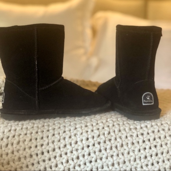Girls BearPaw boots size 3 - Picture 2 of 7
